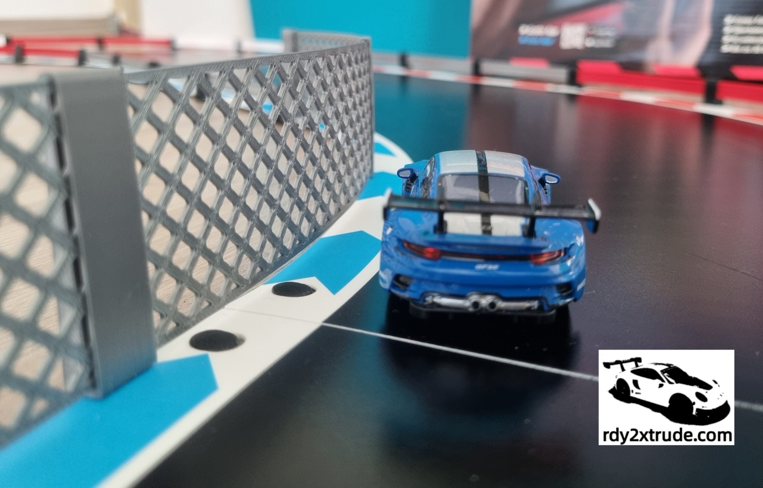 Fangzaun für Carrera Hybrid System