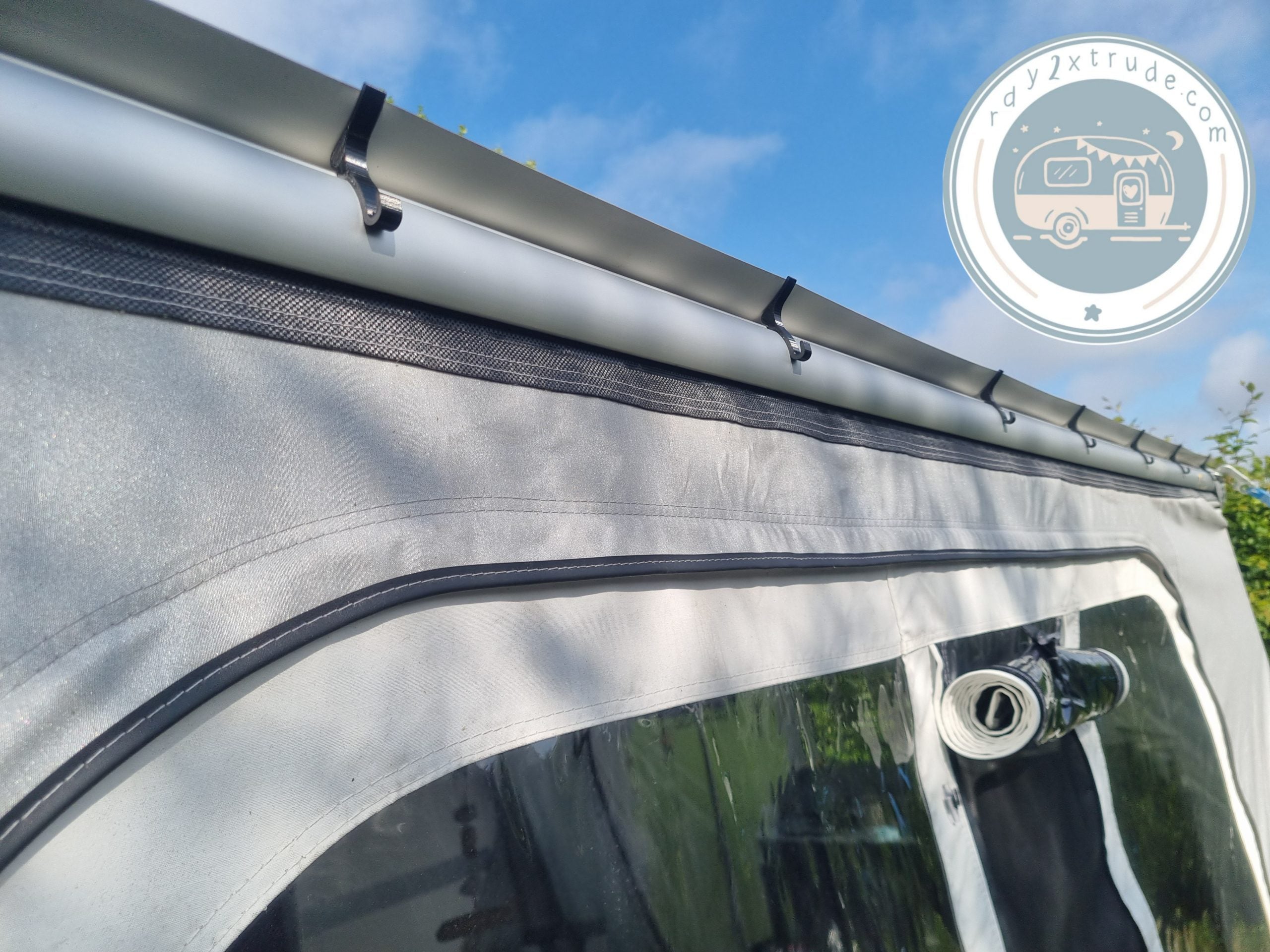 Haken zum Einschieben in die WIGO-Welle außen mit Regenrinnenfunktion - 10'er Set