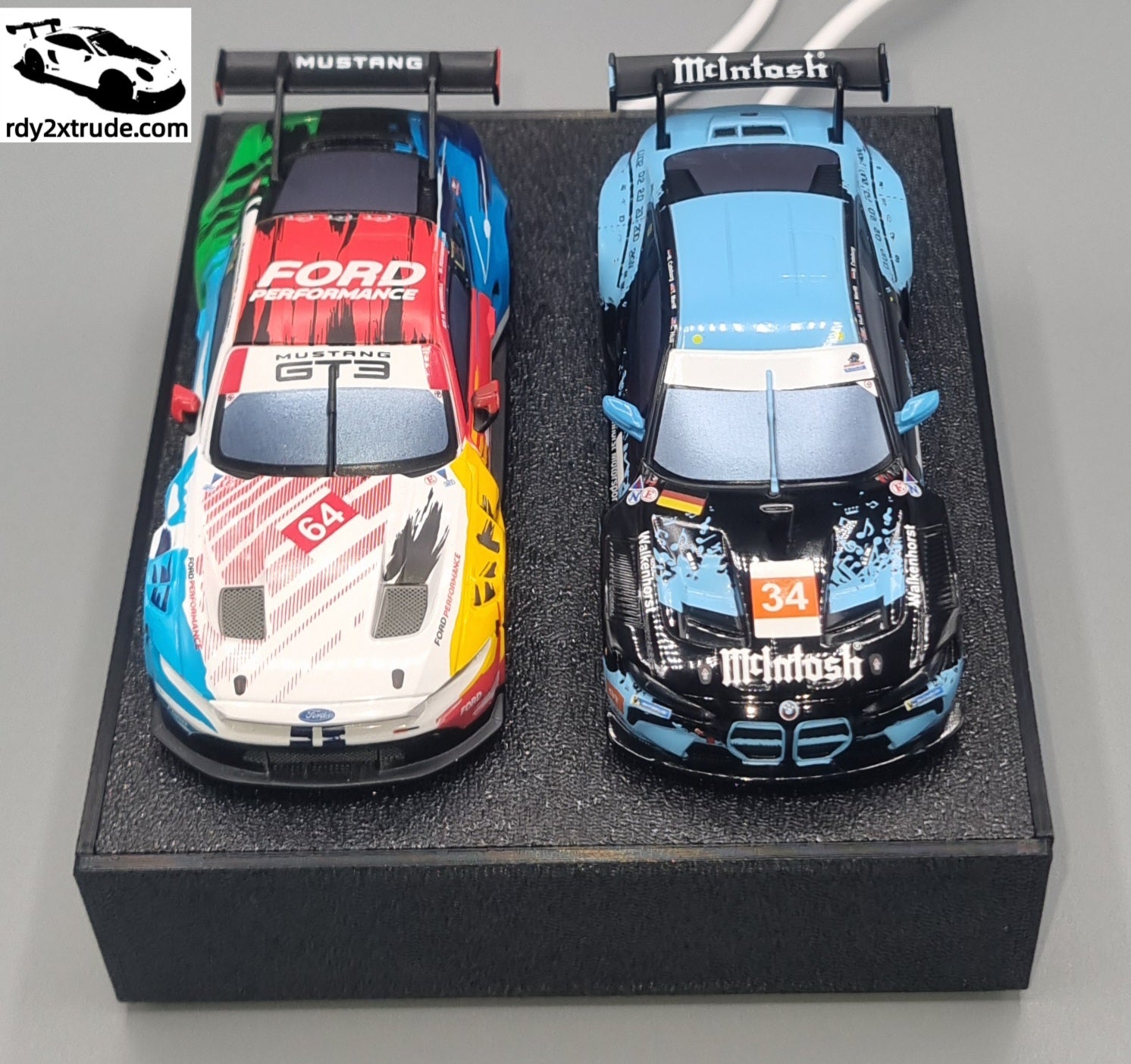 Ladedock V3 für 2 Carrera HYBRID Fahrzeuge auch Ford und BMW, inkl. 2 USB-Kabel, verschiedene Farben