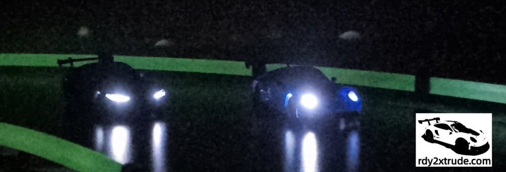 GLOW in the DARK Leitplanken kompatibel zu Carrera Hybrid System, einreihig, verschiedene Ausführungen